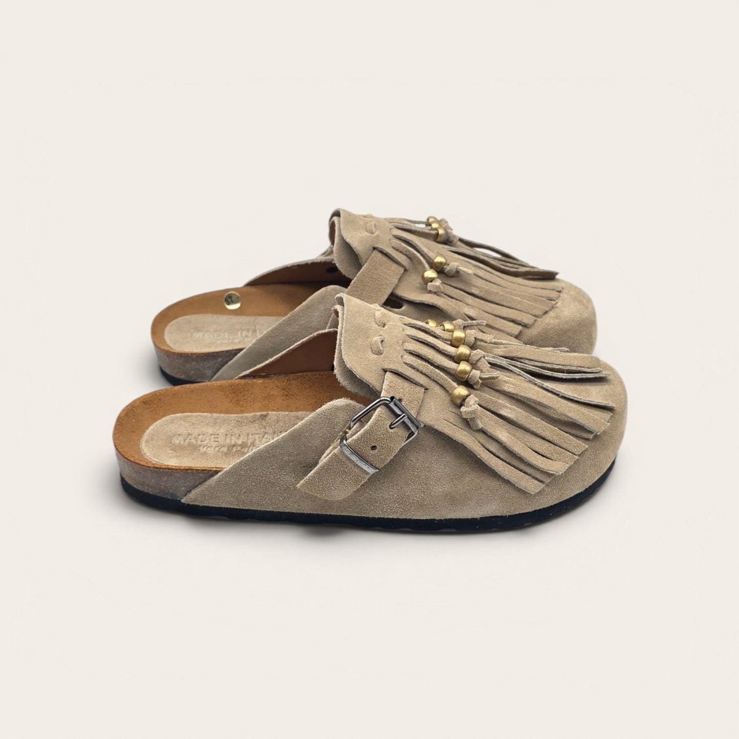 SABOT IN VERA PELLE CON FRANGIA E PERLINE BEIGE