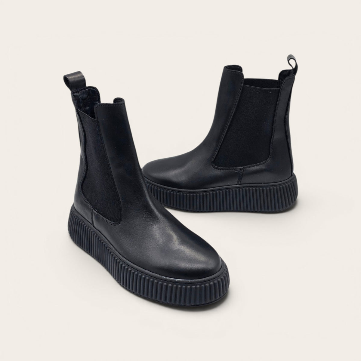 BEATLES VESUVIO IN VERA PELLE NERO