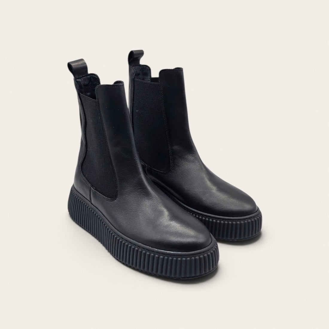 BEATLES VESUVIO IN VERA PELLE NERO