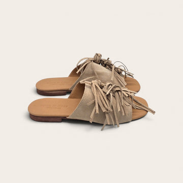 SANDALO CHIC IN VERA PELLE CAMOSCIO TORTORA